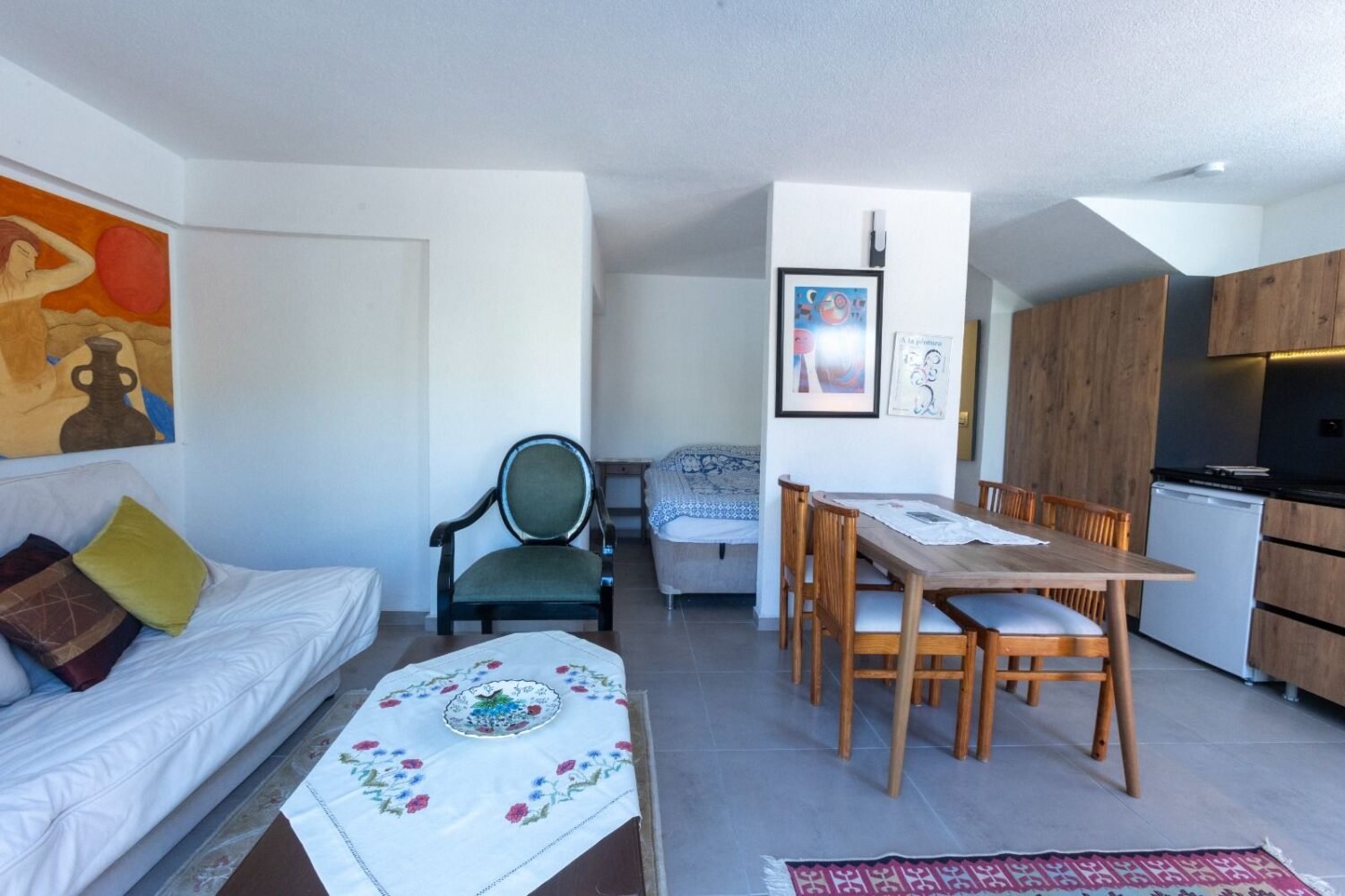 Studio 374 Yeşil – Oturma odası · Kadıkalesi, Gümüşlük, Bodrum